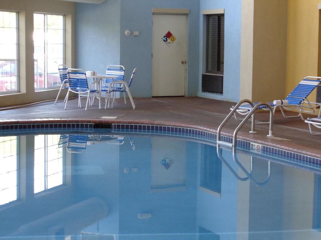 Americinn By Wyndham Johnston Des Moines Urbandale Dış mekan fotoğraf