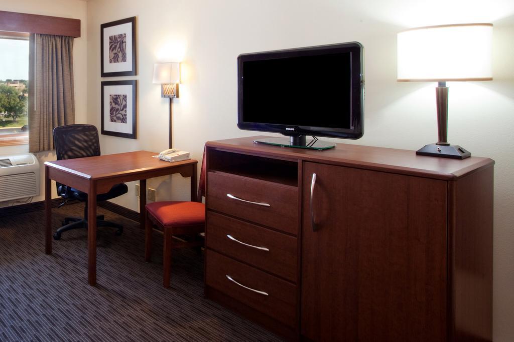 Americinn By Wyndham Johnston Des Moines Urbandale Oda fotoğraf