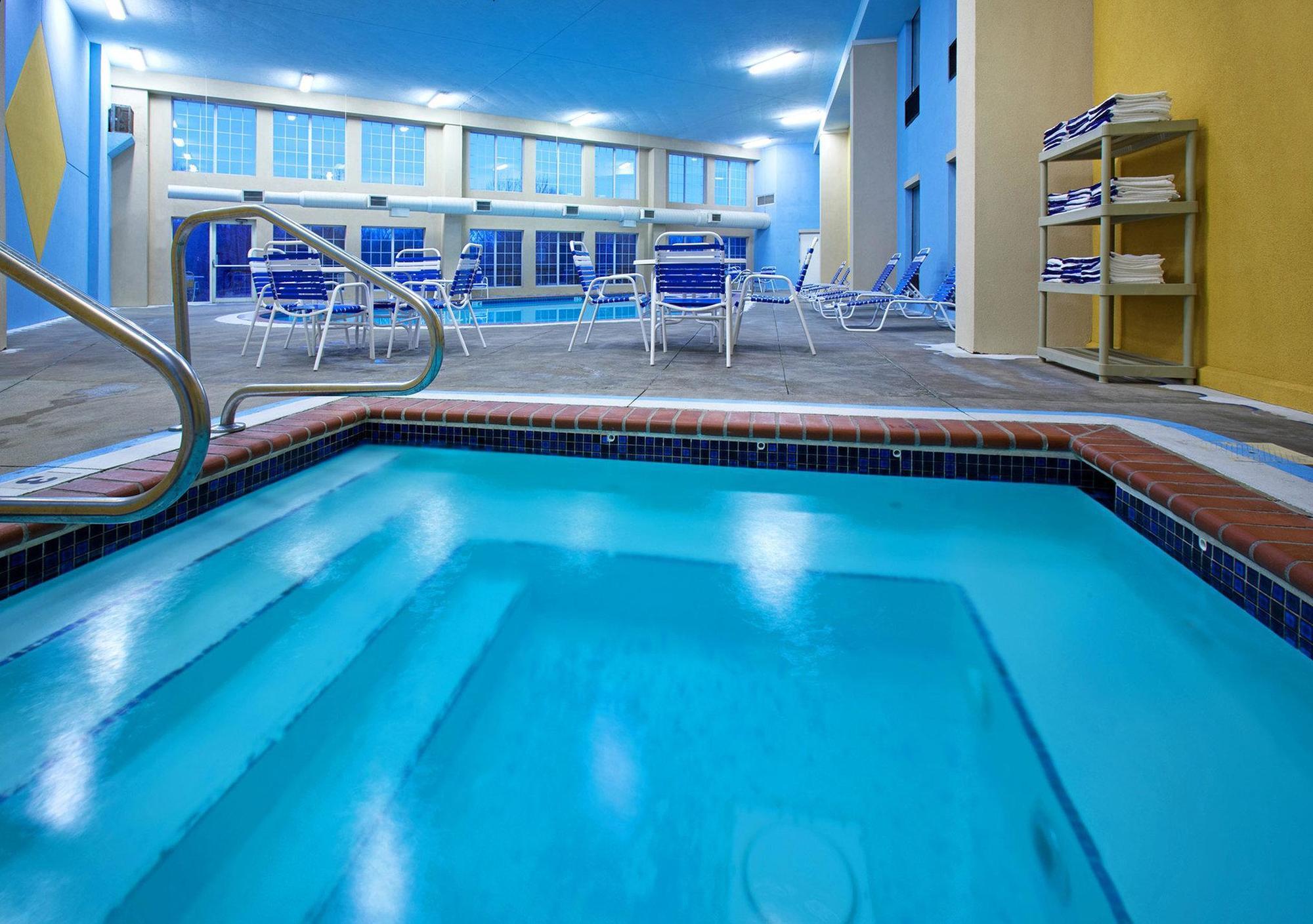 Americinn By Wyndham Johnston Des Moines Urbandale Dış mekan fotoğraf